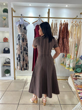 Load image into Gallery viewer, Brown Knit Midi Dress
