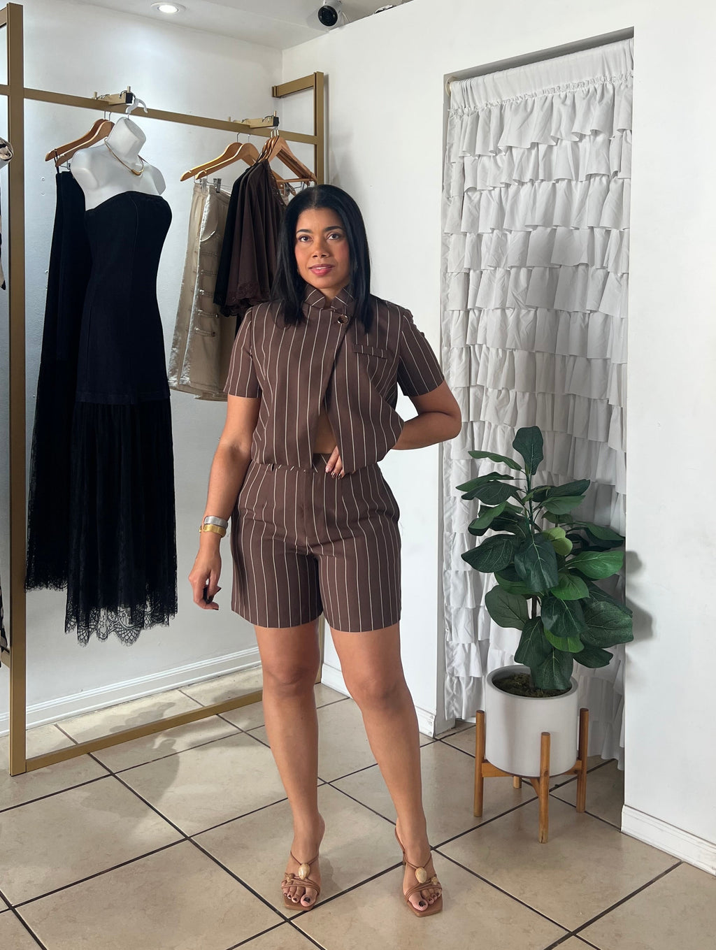 Cafe vertical stripes Crop Jacket Short Pant Set