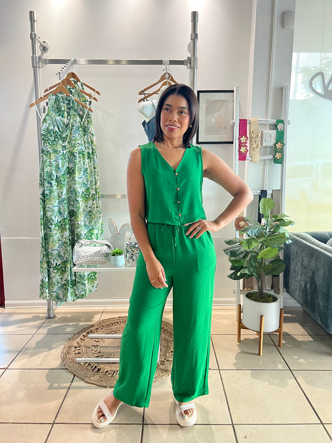 Kelly green pant set