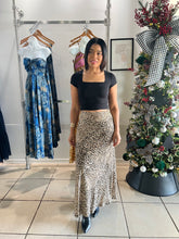 Load image into Gallery viewer, Leopard midi maxi skirt
