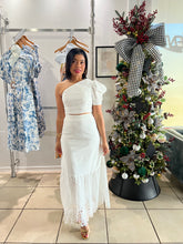 Load image into Gallery viewer, White lace trim maxi skirt set
