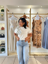 Load image into Gallery viewer, Ivory White Big Ribbon Detail T-Shirt
