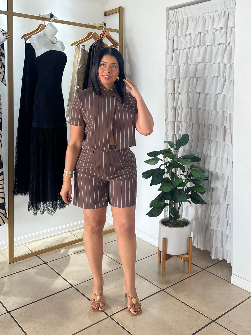 Cafe vertical stripes Crop Jacket Short Pant Set