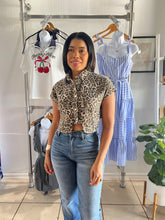 Load image into Gallery viewer, Leopard denim crop top
