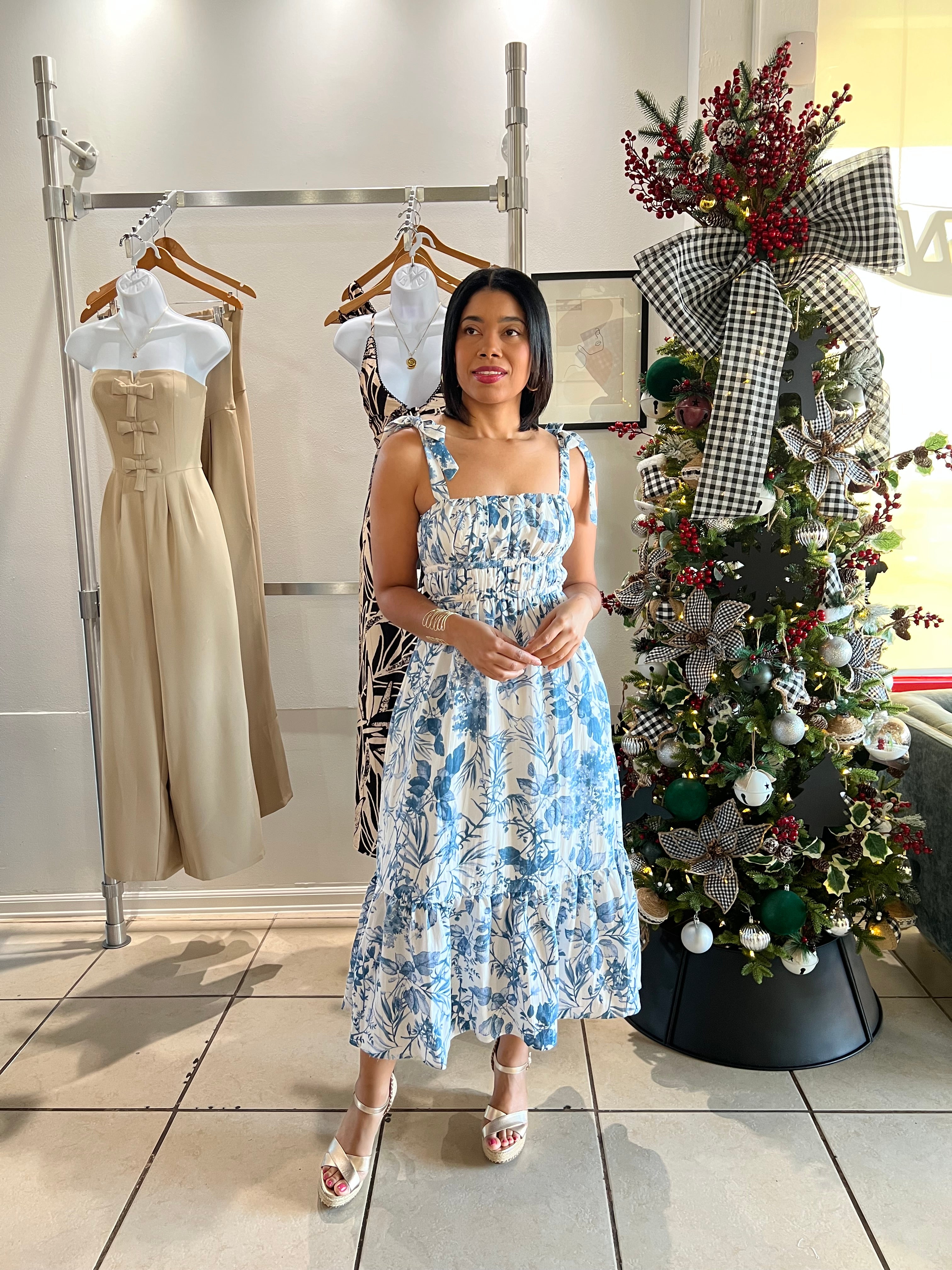 Porcelain blue midi dress