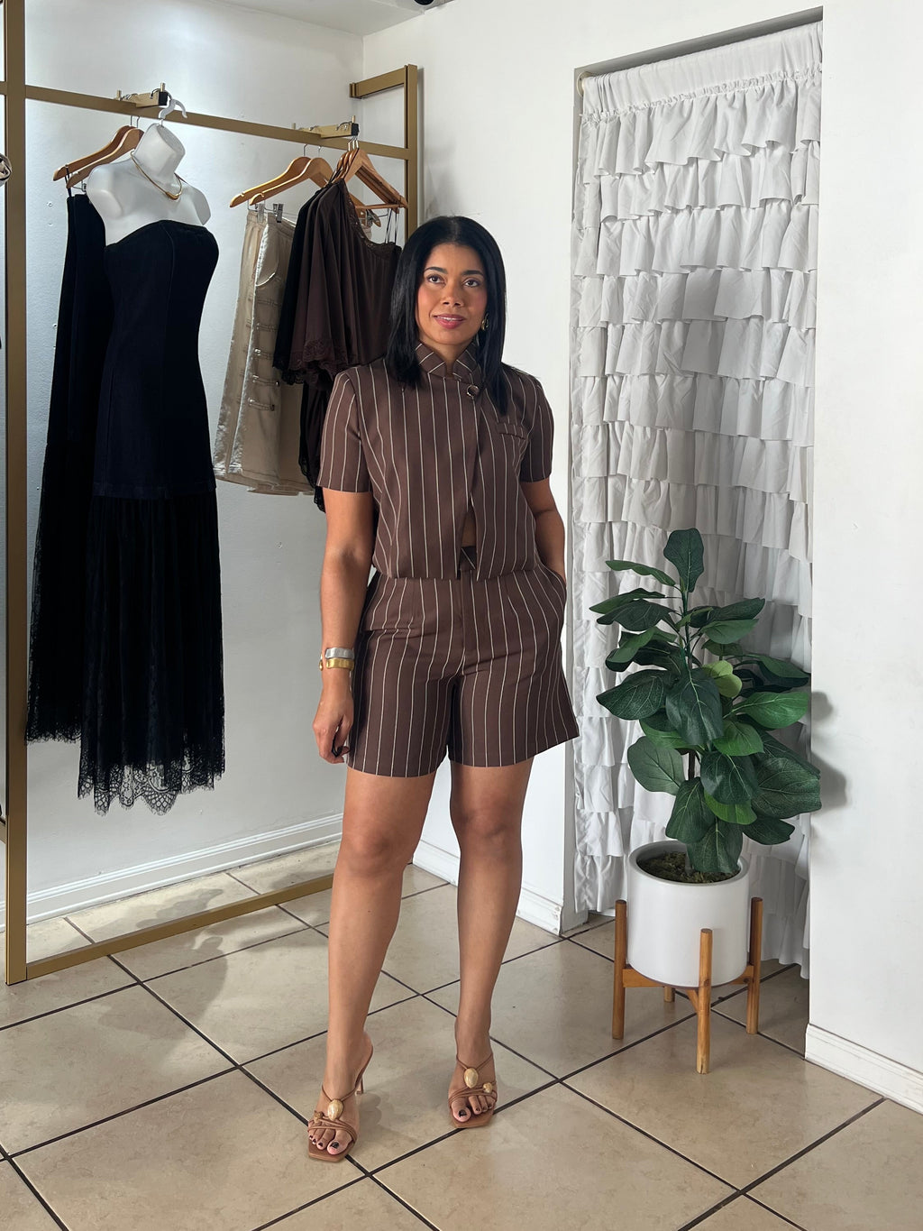Cafe vertical stripes Crop Jacket Short Pant Set