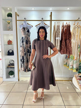 Load image into Gallery viewer, Brown Knit Midi Dress
